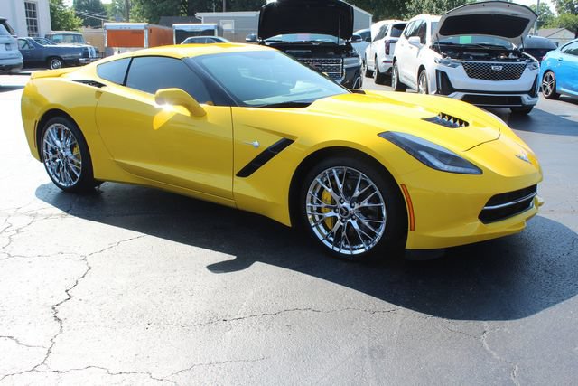 Used 2015 Chevrolet Corvette Stingray Coupe w/ 2LT Preferred Equipment Group RWD image 17