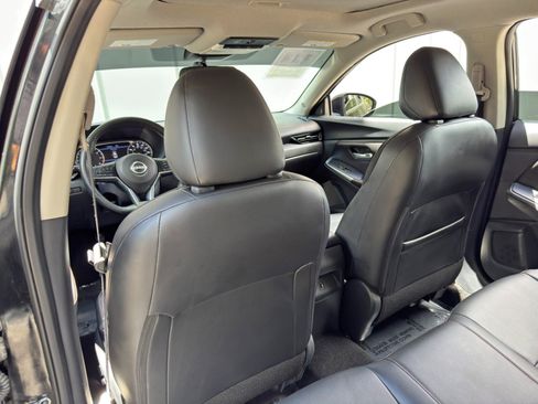 Used 2024 Nissan Sentra SR w/ SR Premium Package FWD image 31