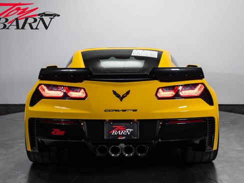 Used 2015 Chevrolet Corvette Z06 w/ 2LZ Preferred Equipment Group RWD image 4