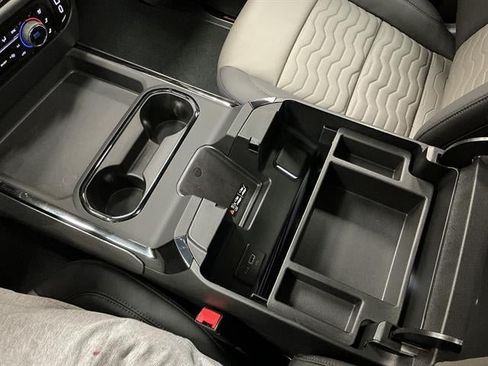 New 2026 Chevrolet Silverado 2500 ZR2 AWD/4WD image 18