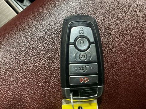 Used 2024 Ford Expedition Limited AWD/4WD image 21