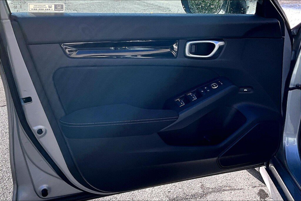 Used 2023 Honda Civic EX image 13