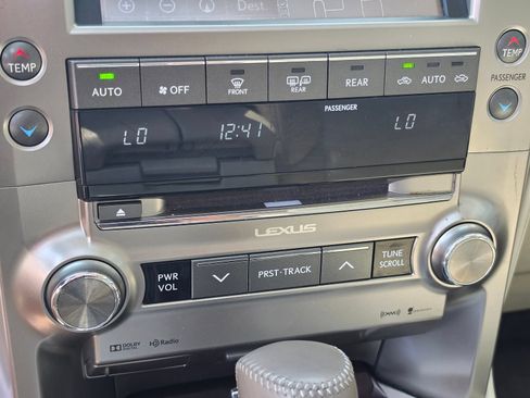 Used 2019 Lexus GX 460 Premium w/ Premium Package AWD/4WD image 16