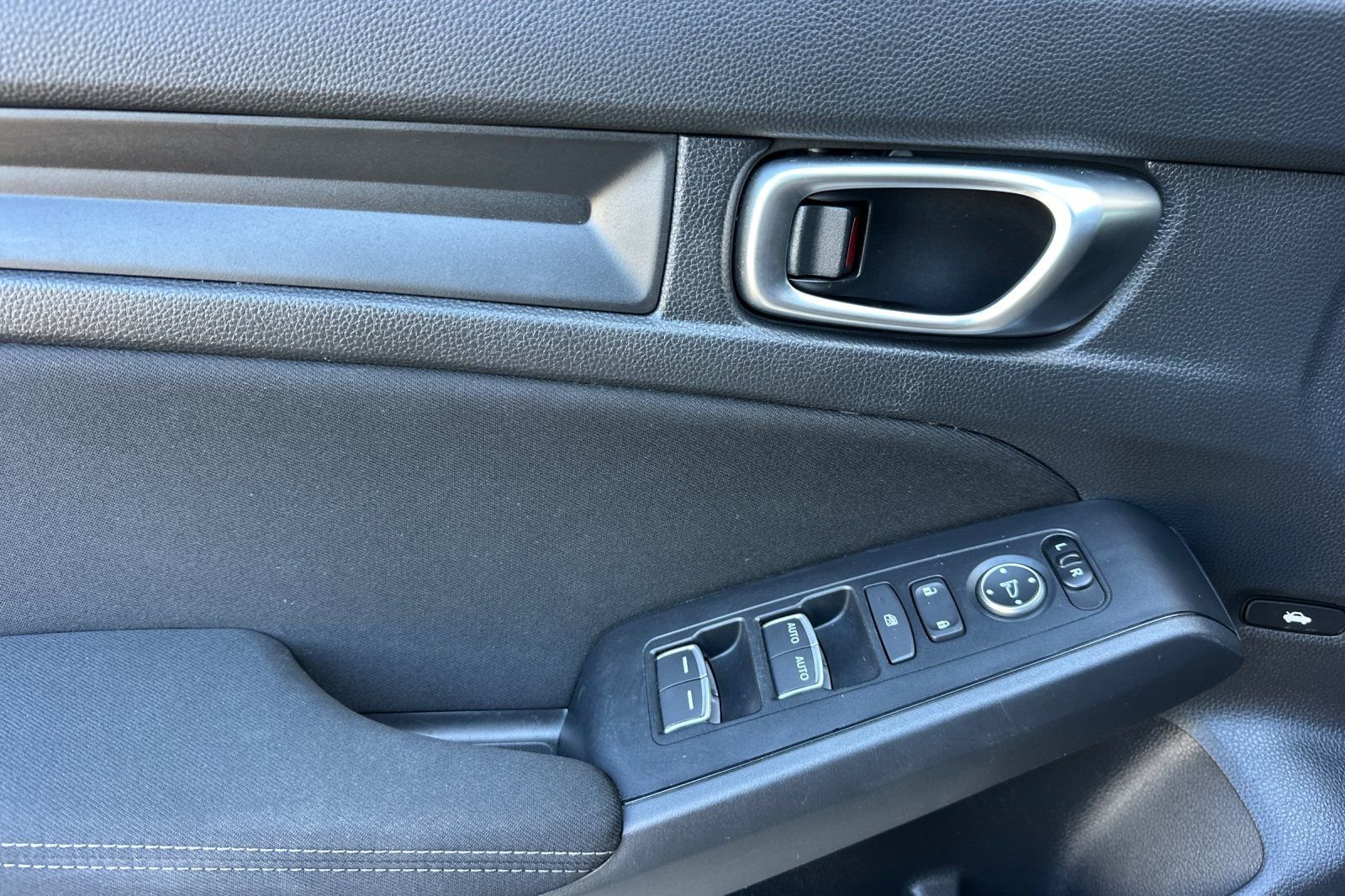 Used 2024 Honda Civic Sport image 11