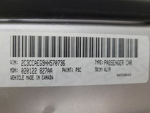 Used 2017 Chrysler 300 C image 33