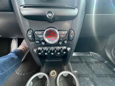 Used 2011 MINI Cooper Clubman S image 16