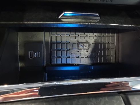 Used 2023 Ford Expedition Limited AWD/4WD image 24