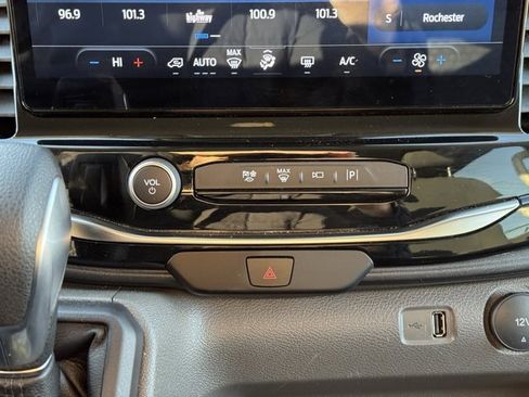 Certified 2023 Ford Transit 350 XLT image 5