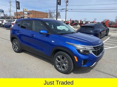 Certified 2024 Kia Seltos LX image 1