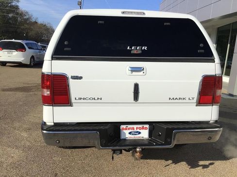 Used 2007 Lincoln Mark LT 4x4 image 9