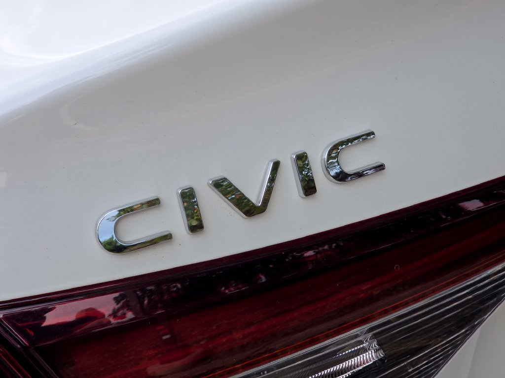 Used 2025 Honda Civic Sport image 18