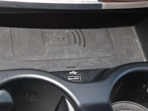 Used 2023 BMW 540i w/ M Sport Package image 29