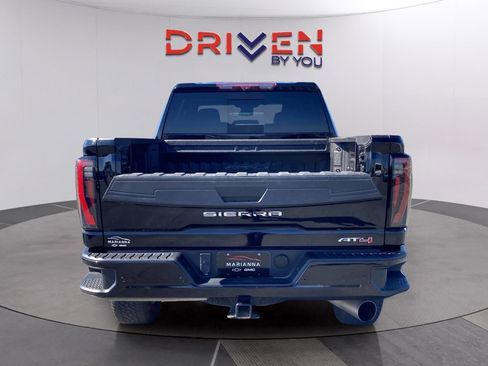Used 2024 GMC Sierra 2500 AT4 w/ AT4 Premium Plus Package image 6