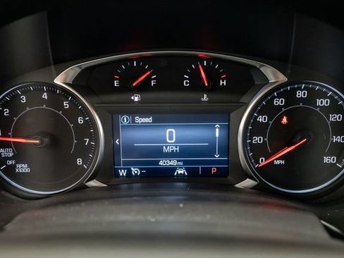 Used 2024 GMC Terrain SLE FWD image 13