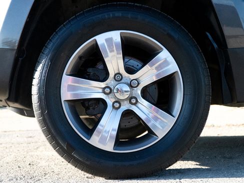 Used 2017 Jeep Patriot High Altitude image 13