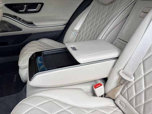 Used 2022 Mercedes-Benz S 580 4MATIC Sedan image 59