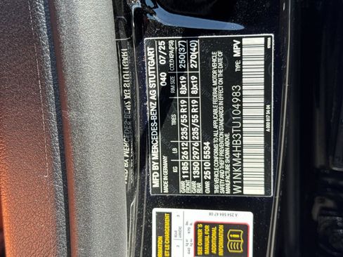 Certified 2026 Mercedes-Benz GLC 300 4MATIC image 37