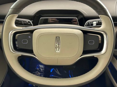 Used 2024 Lincoln Nautilus Reserve w/ Equipment Group 202A AWD/4WD image 28