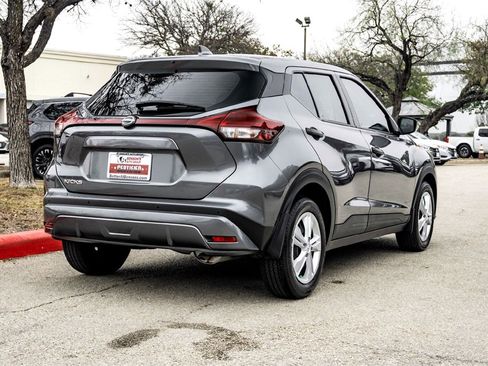 Used 2025 Nissan Kicks Play S image 5