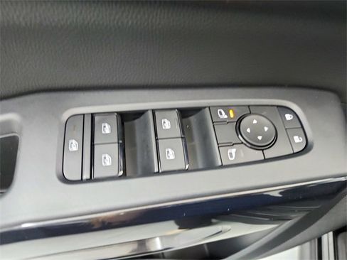 New 2026 Nissan Pathfinder SV image 31