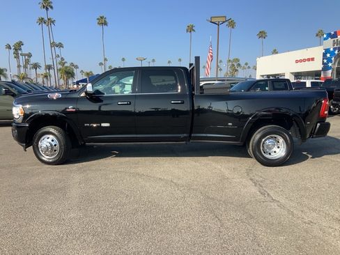 Used 2022 RAM 3500 Limited image 11
