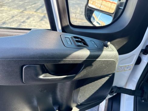 Used 2024 RAM ProMaster 2500 w/ Convenience Group FWD image 22