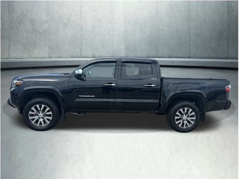 Used 2020 Toyota Tacoma Limited AWD/4WD image 2