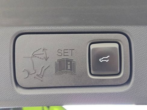 Used 2022 Ford Mustang Mach-E Premium image 14