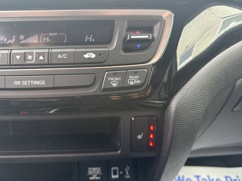 Used 2023 Honda Ridgeline Black Edition image 35