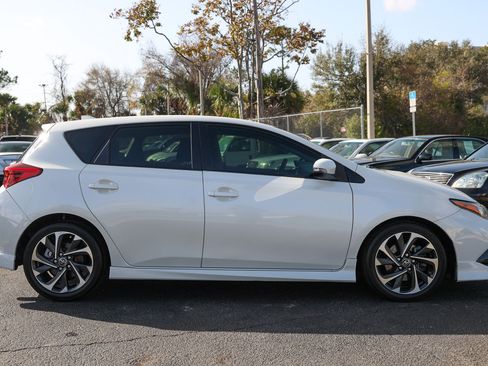 Used 2017 Toyota Corolla iM image 18