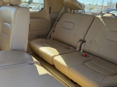 Used 2014 Toyota Land Cruiser image 12