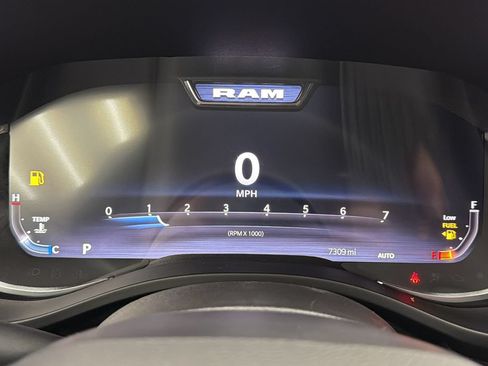 Used 2025 RAM 1500 Big Horn AWD/4WD image 31