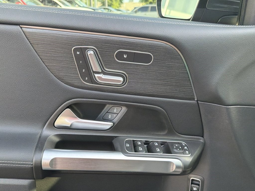 Certified 2026 Mercedes-Benz GLB 250 4MATIC image 22