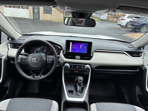 Used 2023 Toyota RAV4 XLE image 25