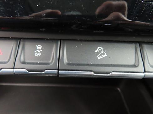 Used 2025 GMC Sierra 2500 Denali w/ Technology Package image 72