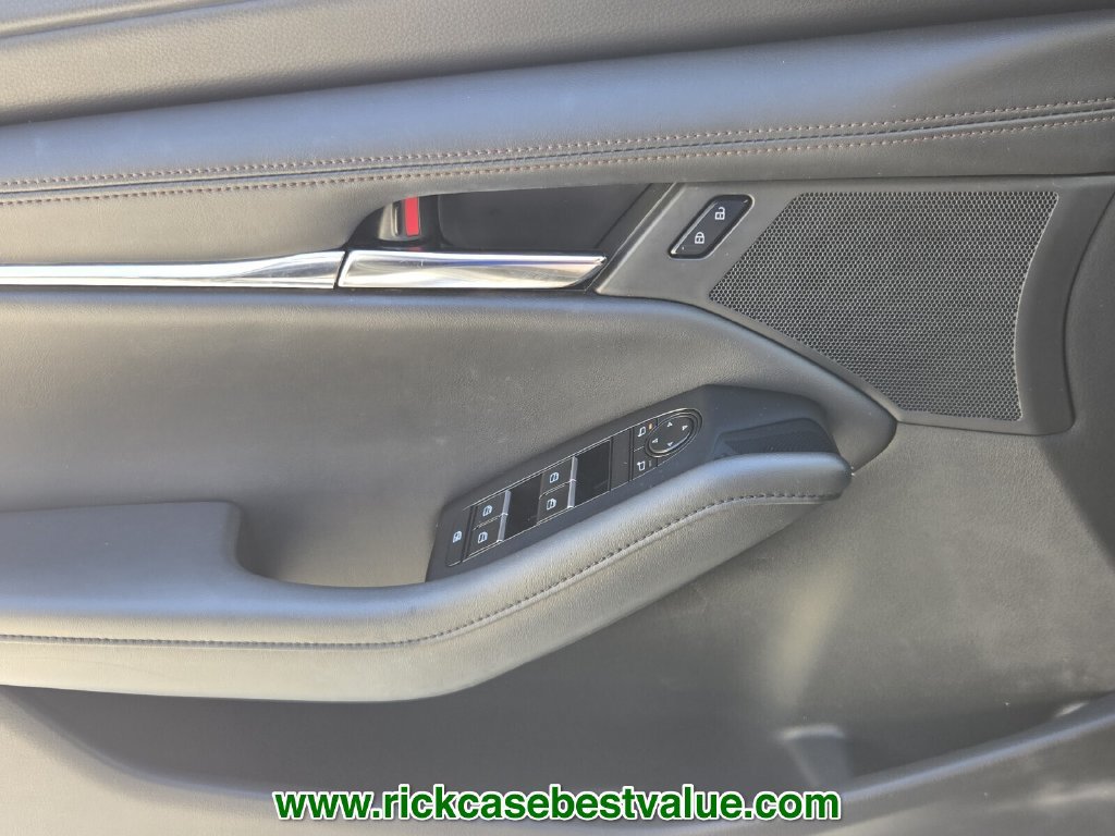 Used 2022 MAZDA MAZDA3 s FWD image 32