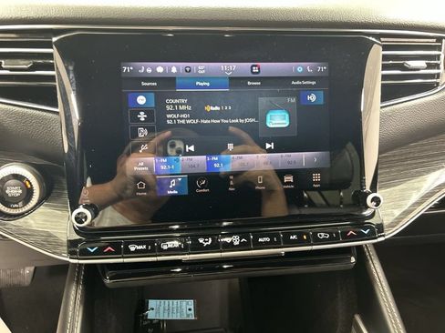 Used 2022 Jeep Wagoneer Series II w/ Convenience Group I AWD/4WD image 14