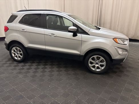 Used 2021 Ford EcoSport SE w/ SE Convenience Package image 4
