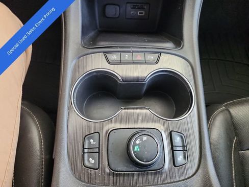 Used 2020 GMC Acadia SLT w/ LPO, Floor Liner Package FWD image 18