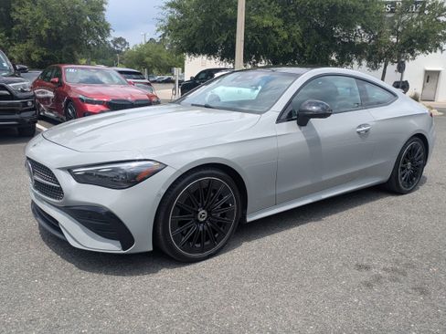 Used 2024 Mercedes-Benz CLE 300 4MATIC Coupe image 8
