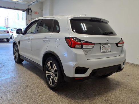 Used 2022 Mitsubishi Outlander Sport ES image 6