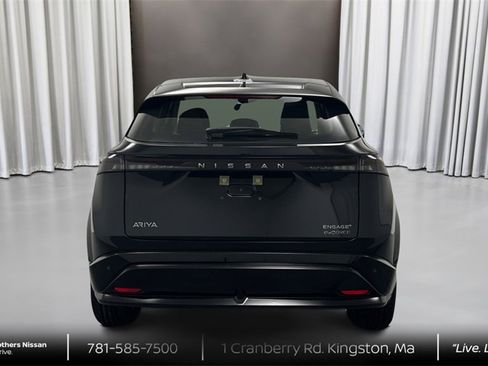 Used 2024 Nissan Ariya AWD image 6