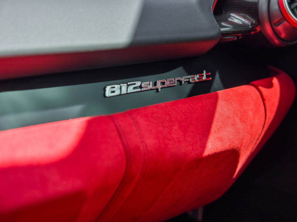 Used 2019 Ferrari 812 Superfast RWD image 15