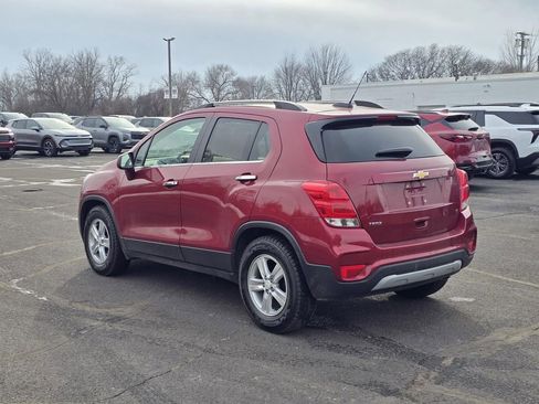 Used 2019 Chevrolet Trax LT w/ LT Convenience Package image 4