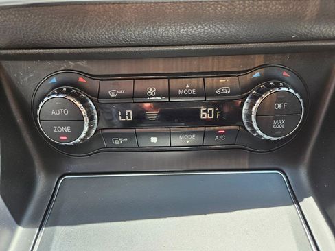 Used 2018 Mercedes-Benz CLA 250 image 25