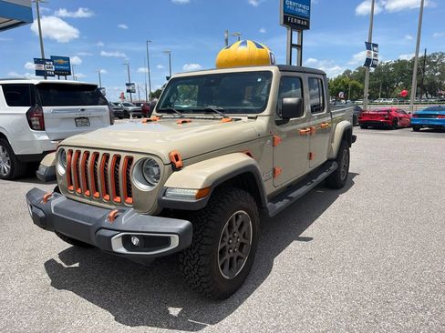 Used 2020 Jeep Gladiator Overland AWD/4WD image 1