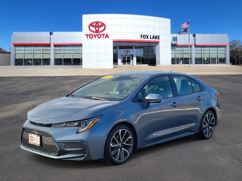 Used 2020 Toyota Corolla SE image 2