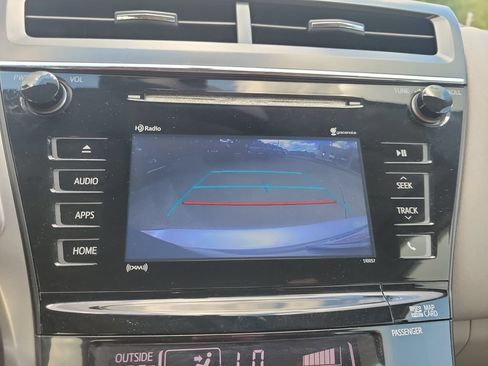 Used 2016 Toyota Prius V Four FWD image 28