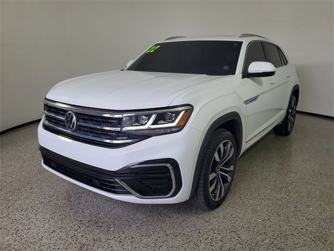 Used 2022 Volkswagen Atlas Cross Sport SEL R-Line image 2