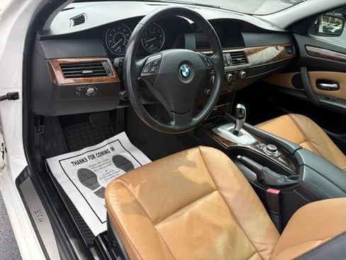 Used 2009 BMW 528i Sedan RWD image 24